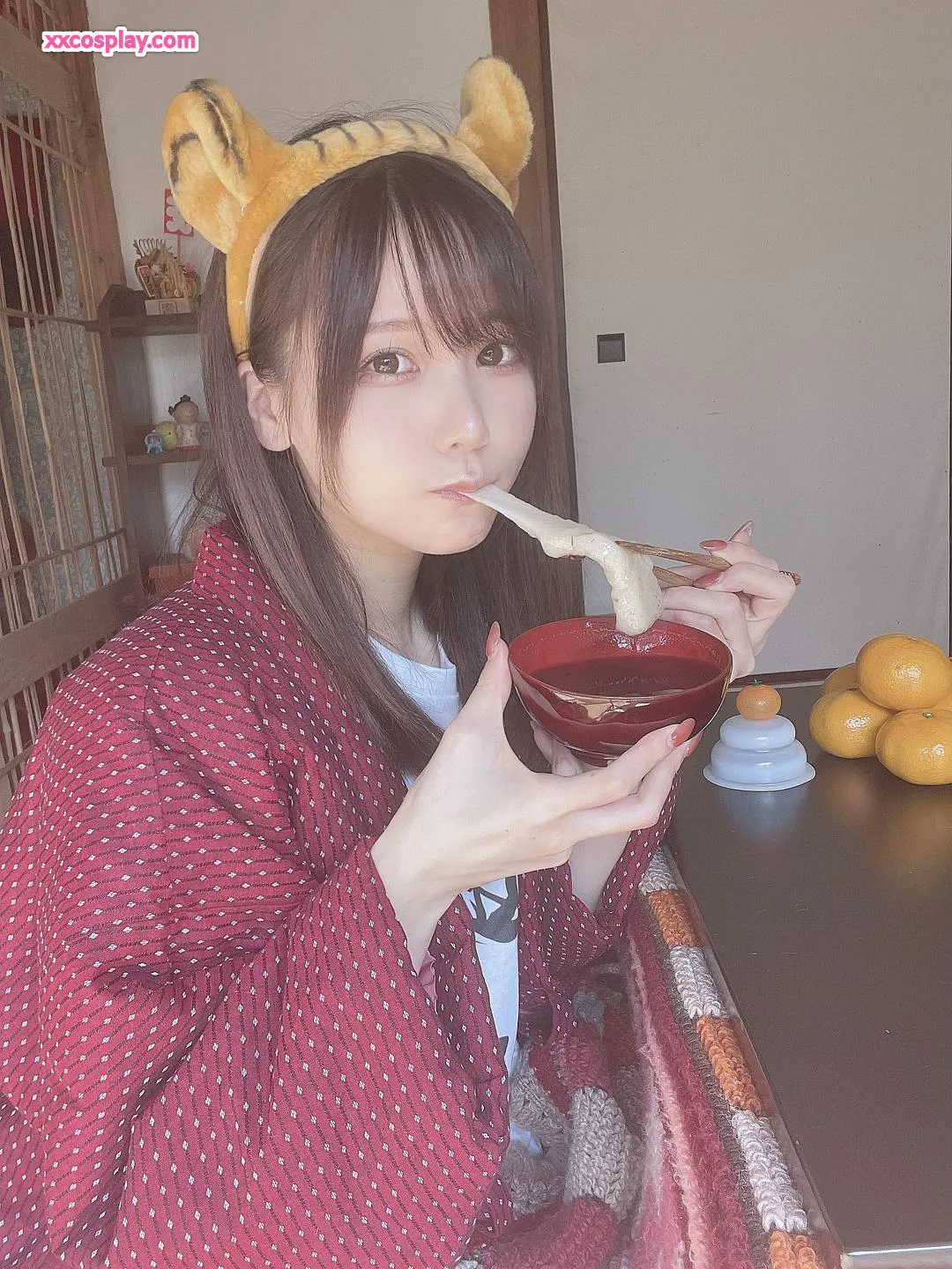 KenKenのかわいい虎耳みかん新年パーティー